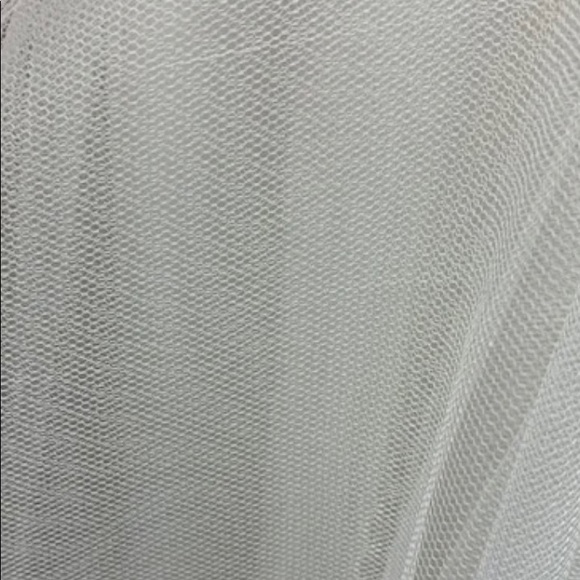 Willowby by Watters Madeira is a whimsical A-line gown! Immaculate condition - Picture 5 of 6